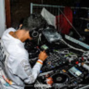 Meet your Posher, Immanuele